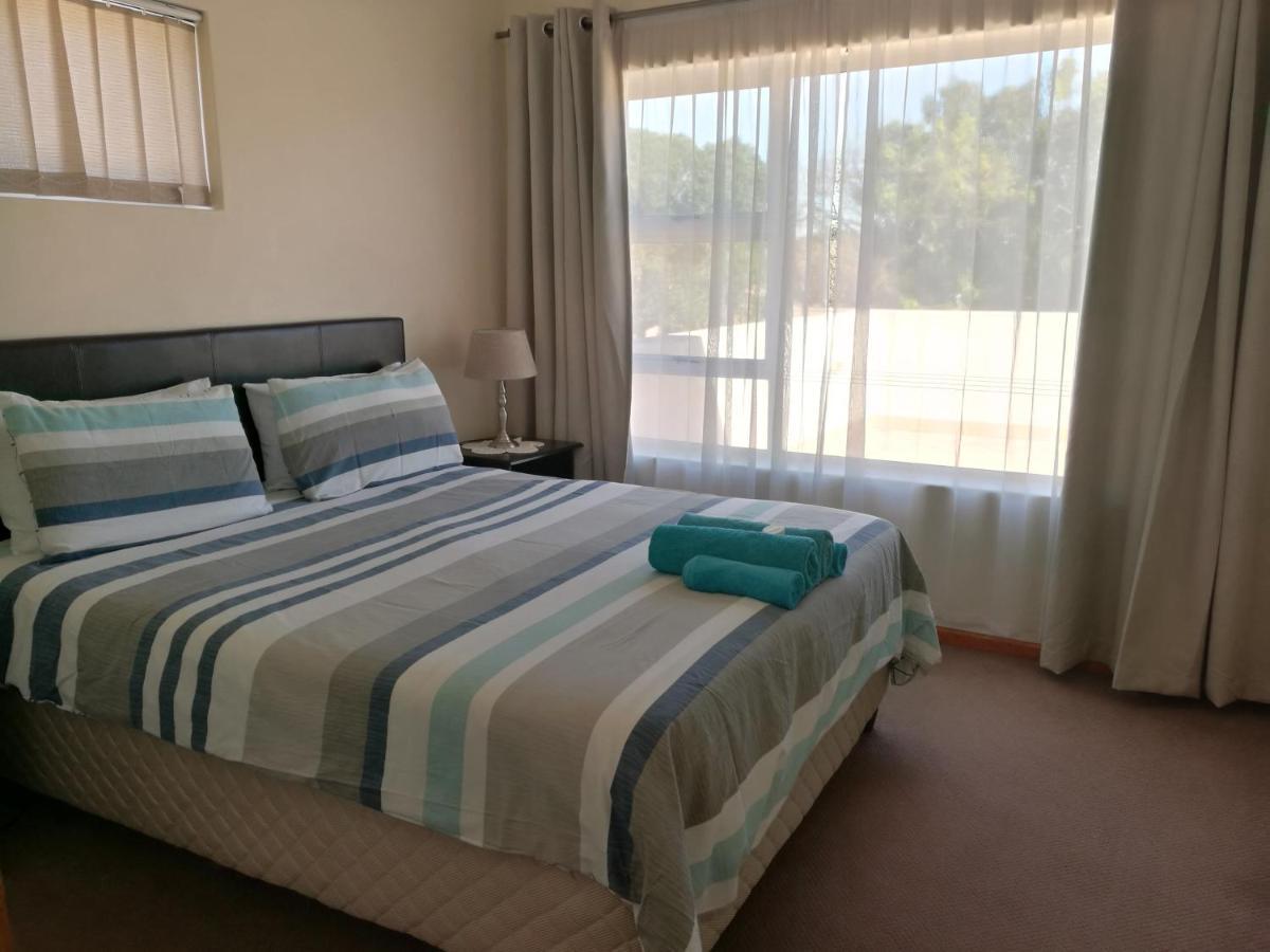 Getaway Self-Catering Tyger Valley Durbanville Εξωτερικό φωτογραφία