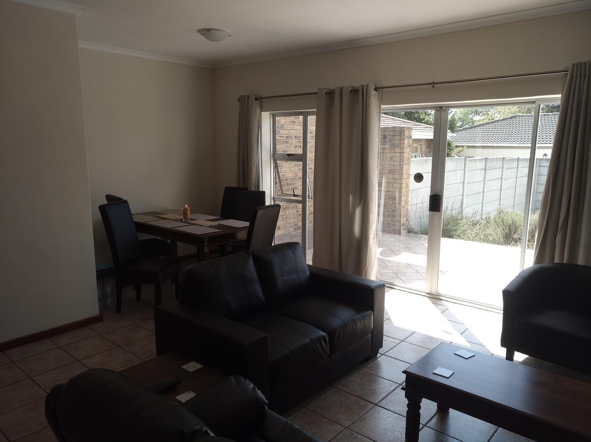 Getaway Self-Catering Tyger Valley Durbanville Εξωτερικό φωτογραφία